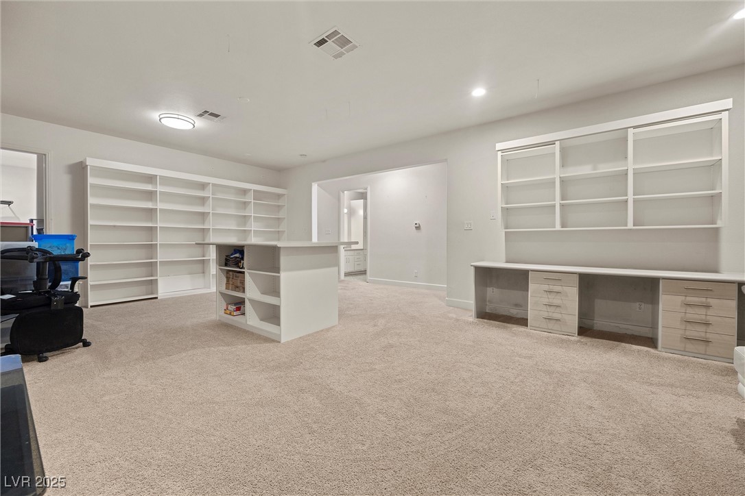 Henderson, Nevada 89015, United States, 4 Bedrooms Bedrooms, ,4 BathroomsBathrooms,Residential,Active,92877