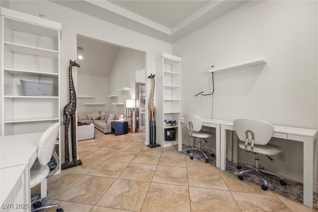 Henderson, Nevada 89015, United States, 4 Bedrooms Bedrooms, ,4 BathroomsBathrooms,Residential,Active,92877