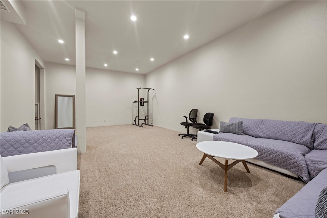 Henderson, Nevada 89015, United States, 4 Bedrooms Bedrooms, ,4 BathroomsBathrooms,Residential,Active,92877