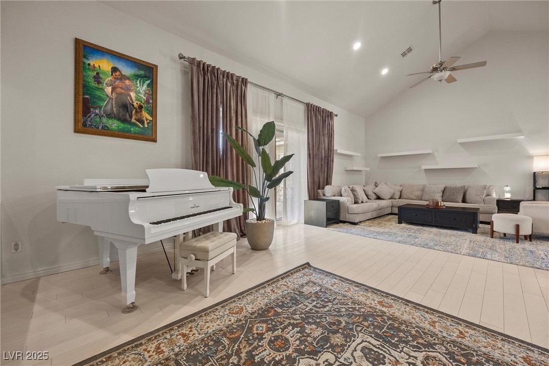 Henderson, Nevada 89015, United States, 4 Bedrooms Bedrooms, ,4 BathroomsBathrooms,Residential,Active,92877