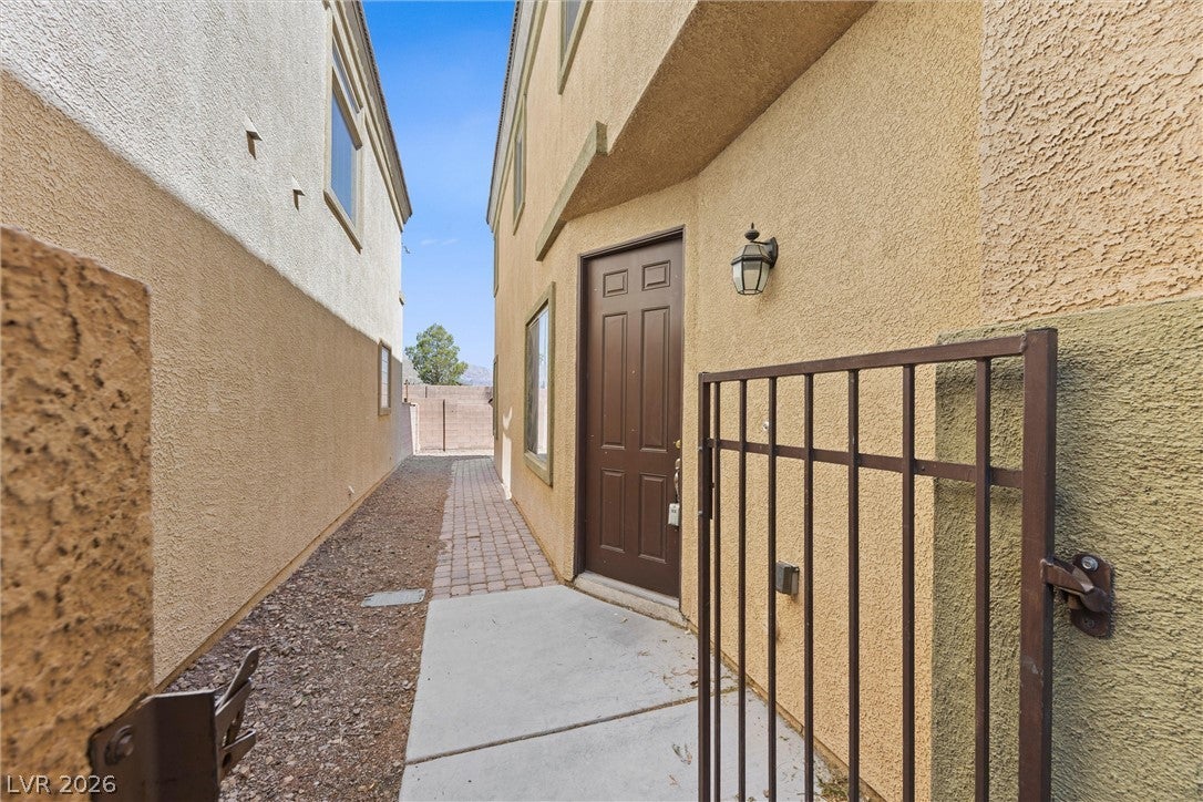 108 Yellow Flame Avenue