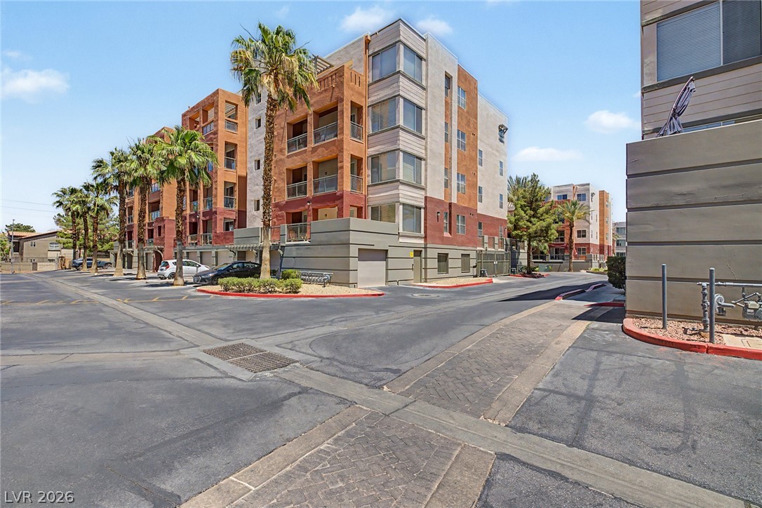 15 E Agate Avenue 406