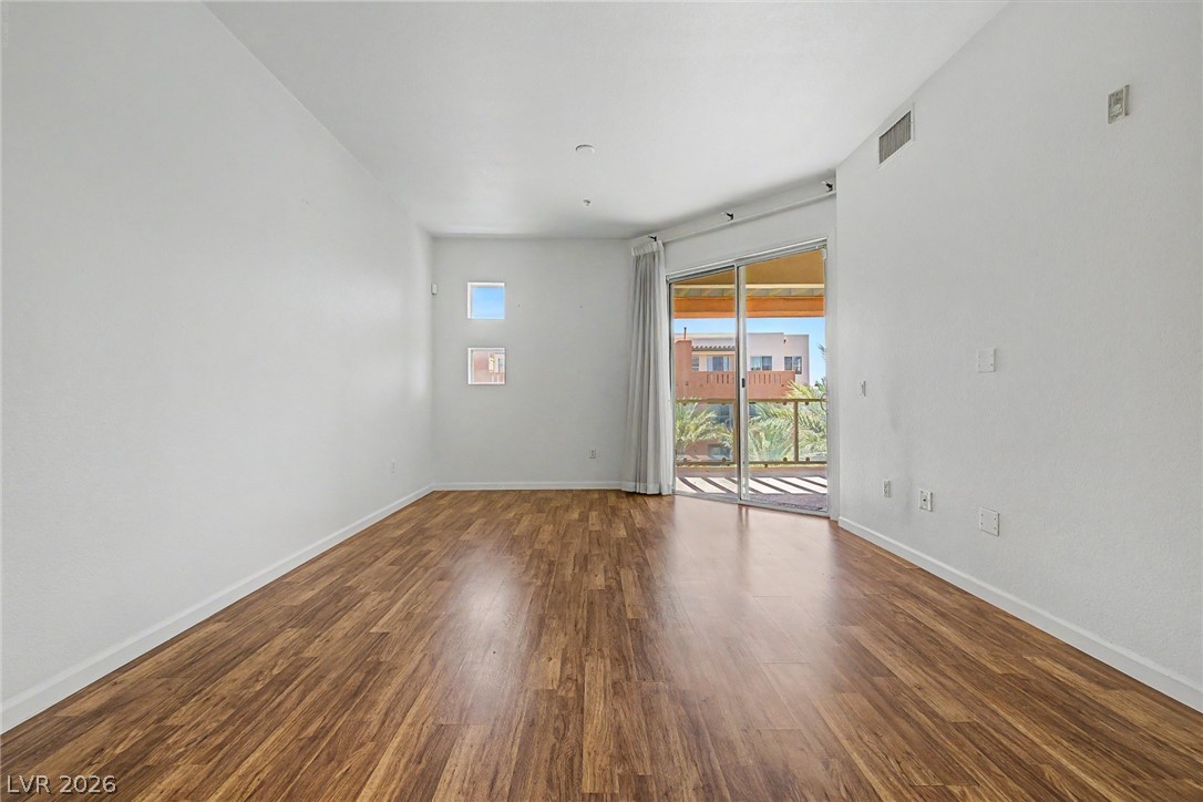 15 E Agate Avenue 406