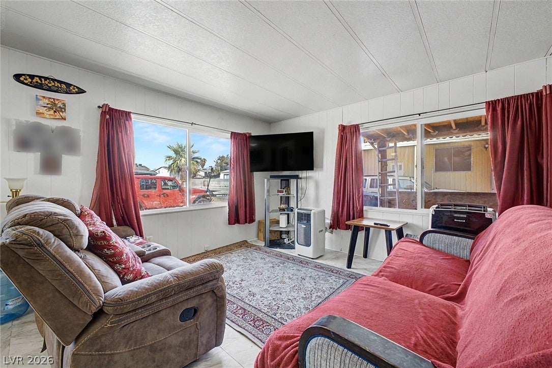 3802 Pecan Lane