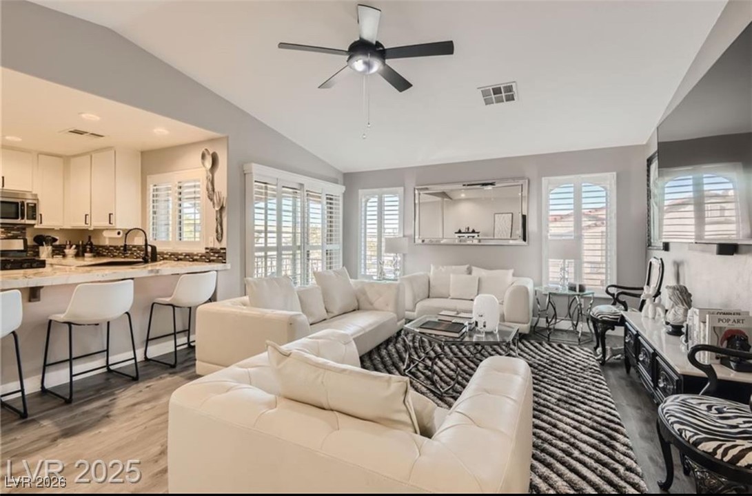 7250 Diamond Canyon Lane 204