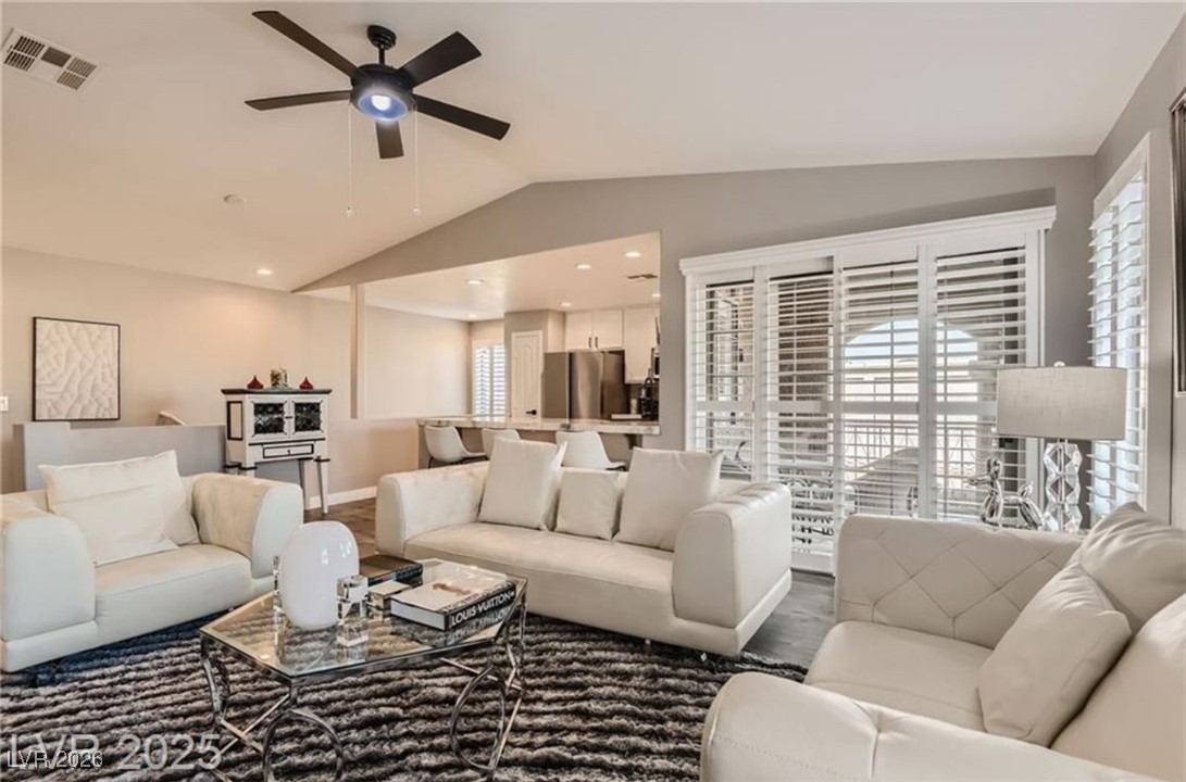 7250 Diamond Canyon Lane 204