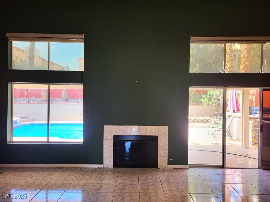 2729 Beachside Court