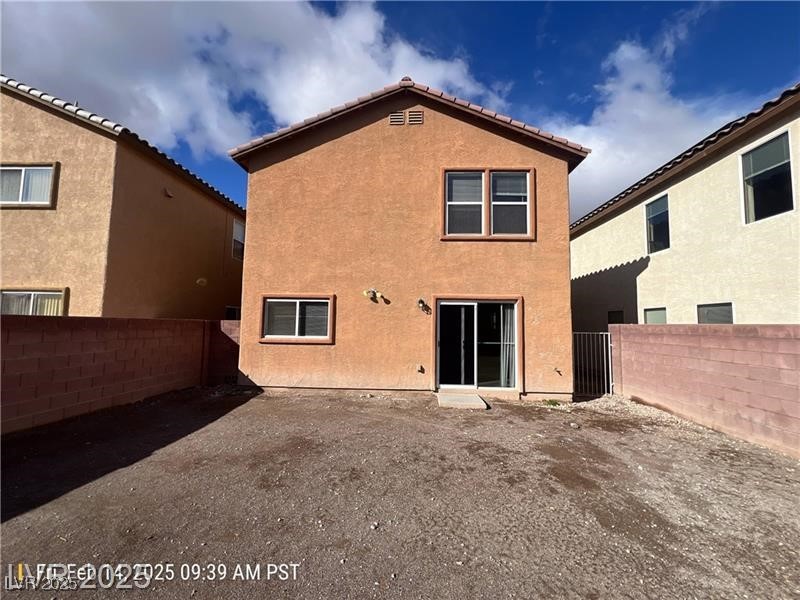 7464 Edgecove Court