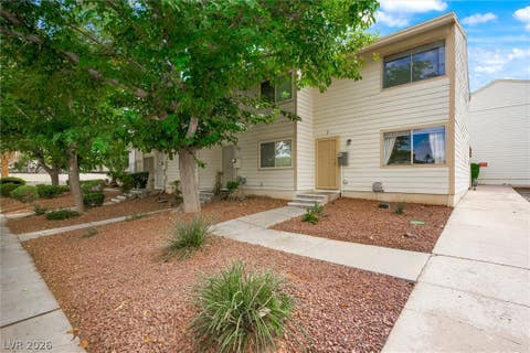 Townhouse For Sale - 4770 Topaz Street #7<br/> Las Vegas, NV 89121