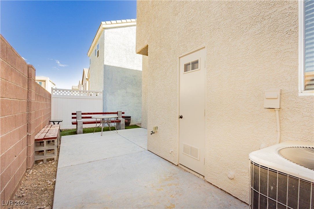 6150 Wild Waters Avenue, Las Vegas, Nevada image 31