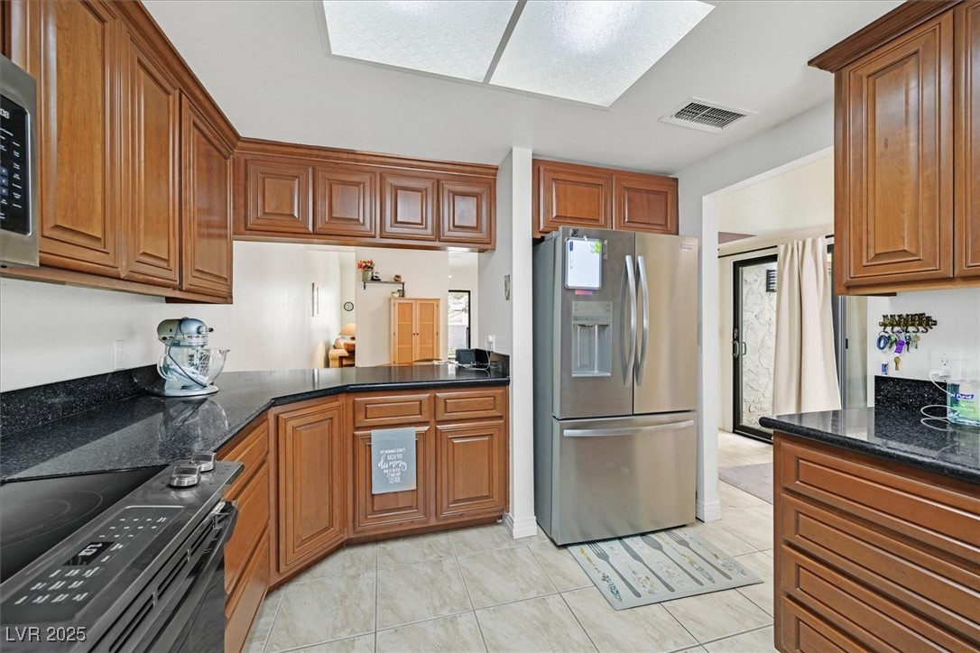 Las Vegas, Nevada 89121, United States, 3 Bedrooms Bedrooms, ,2 BathroomsBathrooms,Residential,Active,188028