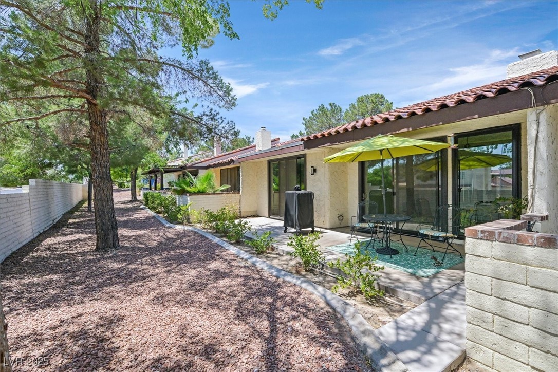 Las Vegas, Nevada 89121, United States, 3 Bedrooms Bedrooms, ,2 BathroomsBathrooms,Residential,Active,188028