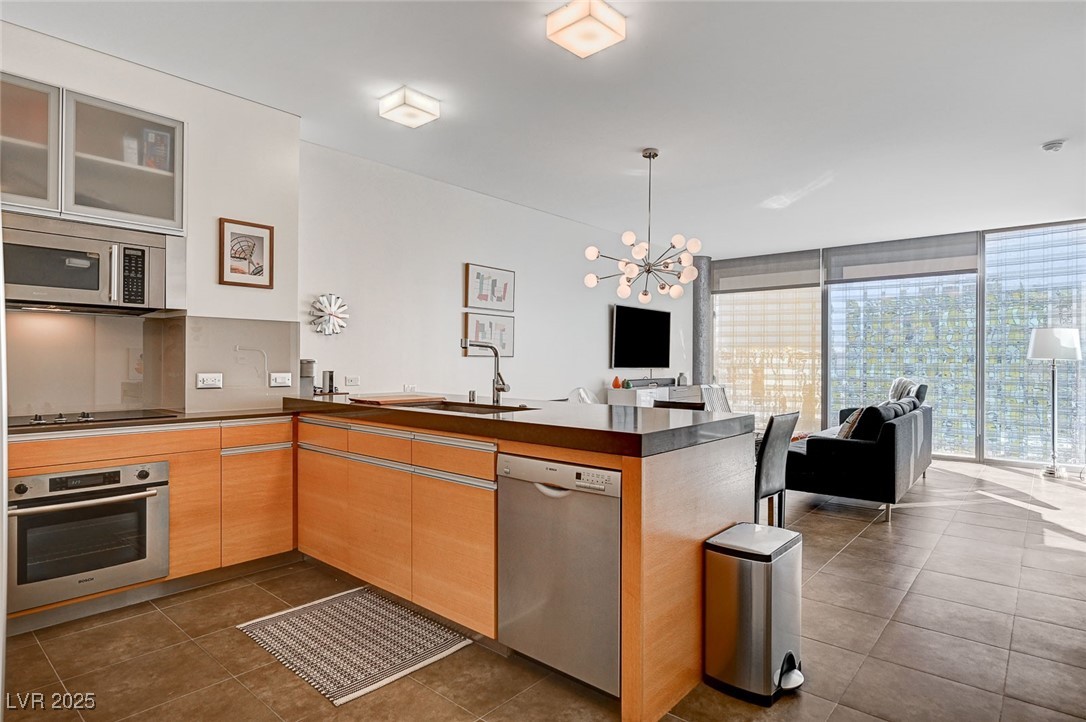 3726 Las Vegas Boulevard 2903