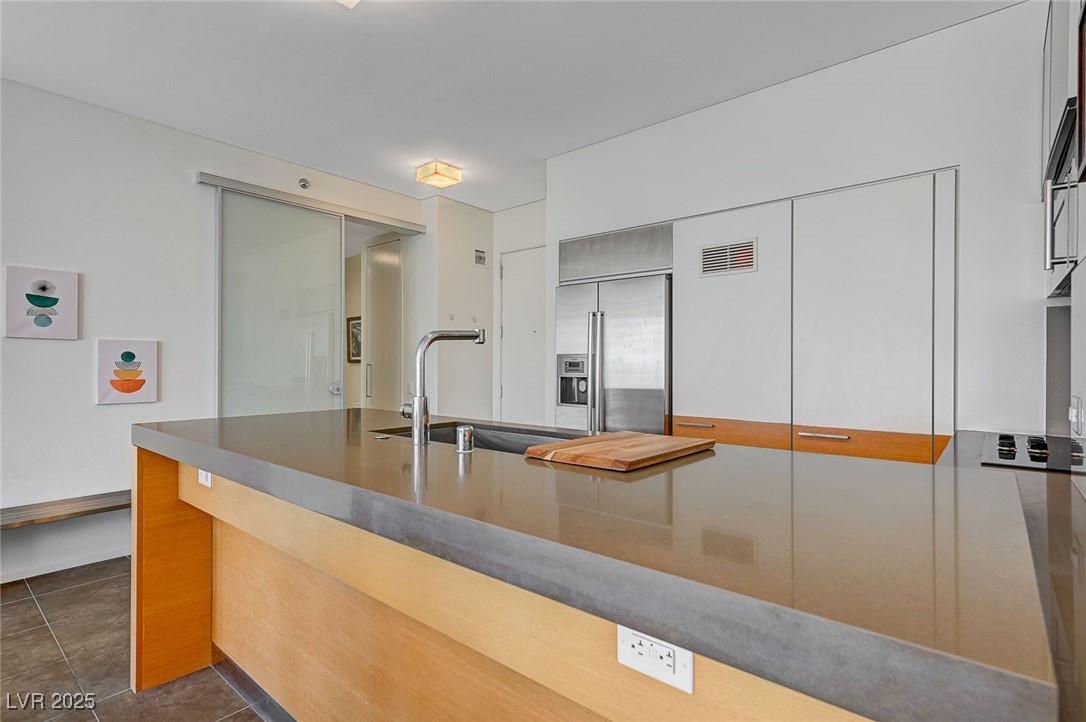 3726 Las Vegas Boulevard 2903