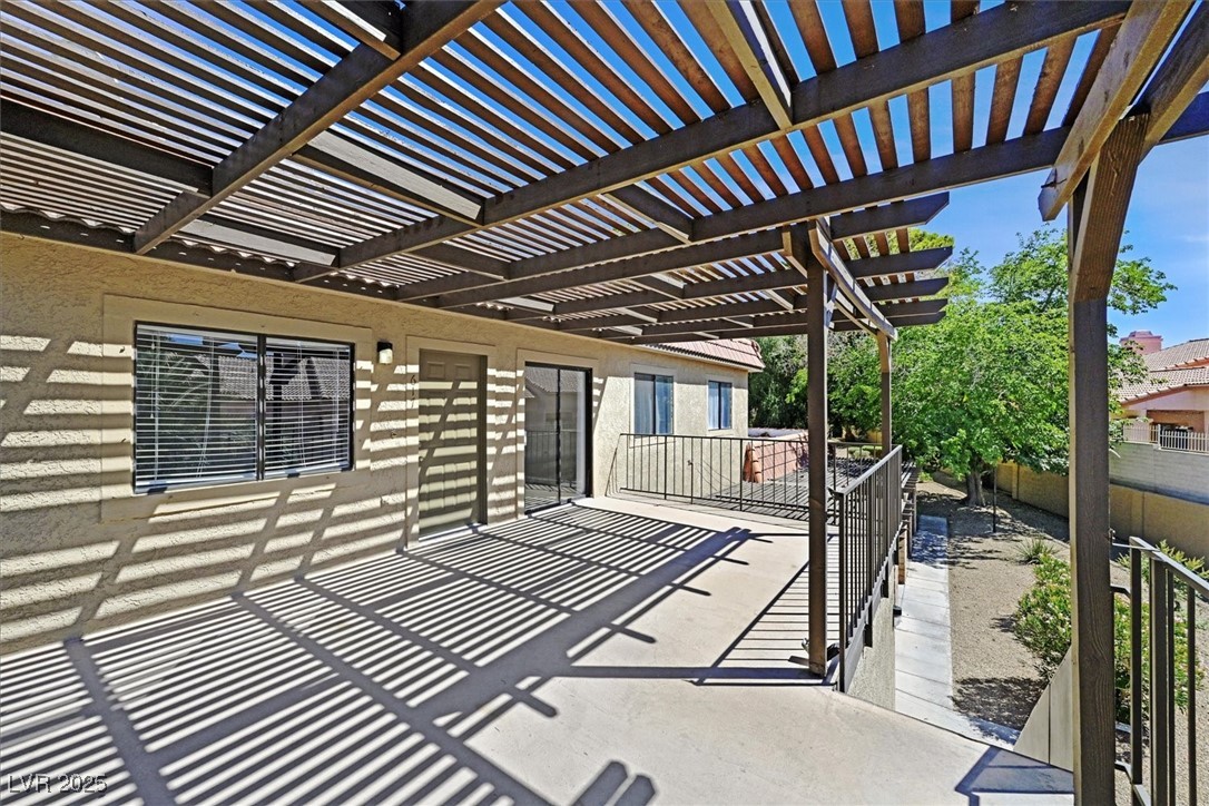 Henderson, Nevada 89014, United States, 2 Bedrooms Bedrooms, ,2 BathroomsBathrooms,Residential,Active,180520