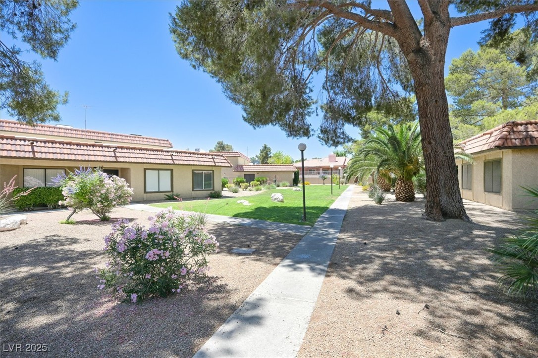 Henderson, Nevada 89014, United States, 2 Bedrooms Bedrooms, ,2 BathroomsBathrooms,Residential,Active,180520