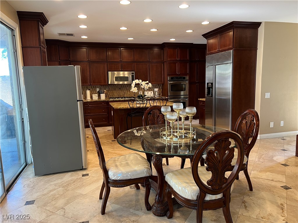 530 Calahonda Court, Las Vegas, Nevada image 4