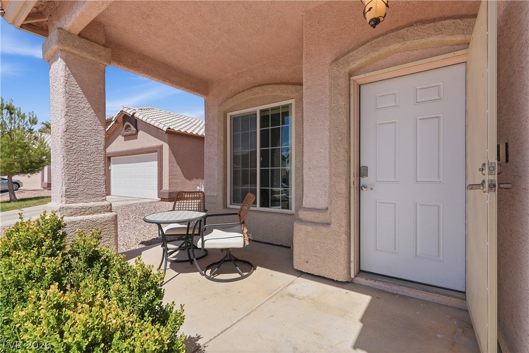 1608 Knoll Heights Court