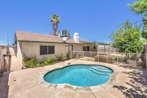 Tiny photo for 250 Princess Ann Court, Henderson, NV 89015 (MLS # 2797307)