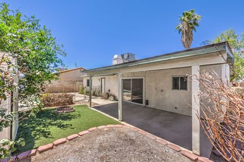 Tiny photo for 250 Princess Ann Court, Henderson, NV 89015 (MLS # 2797307)