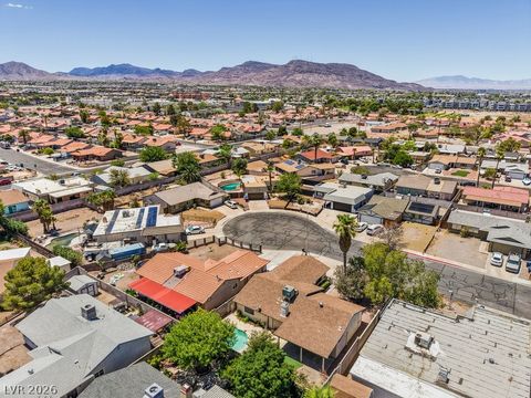 Tiny photo for 250 Princess Ann Court, Henderson, NV 89015 (MLS # 2797307)