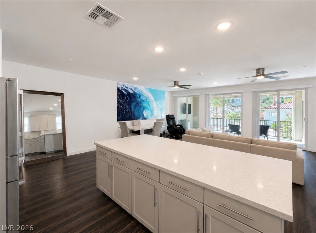 2555 Hampton Road 4205