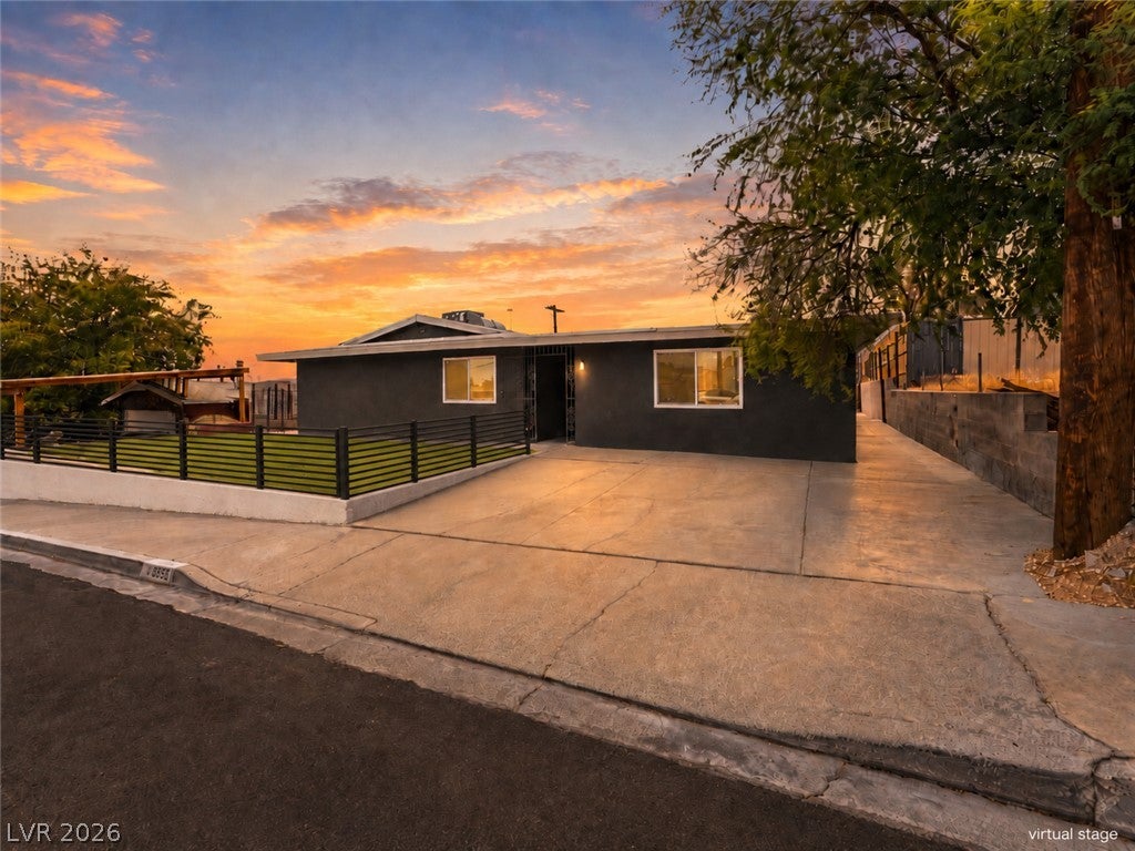 3505 W Bonanza Road