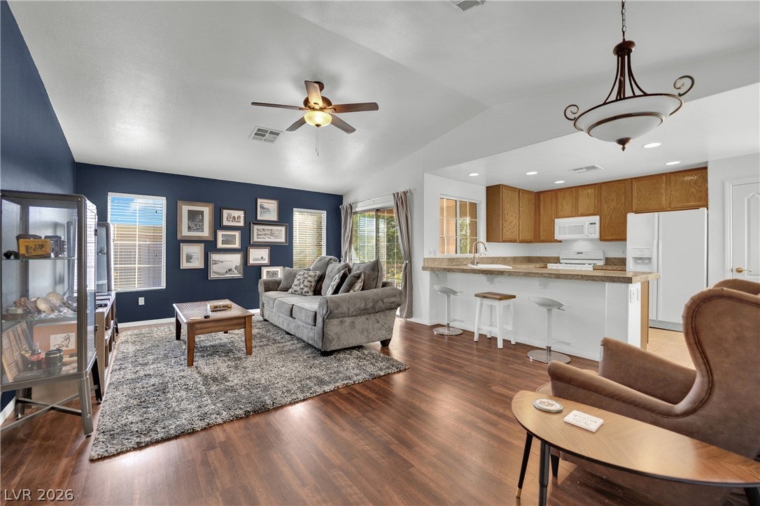 Properties 3 5415 Crimson Crest Place 202