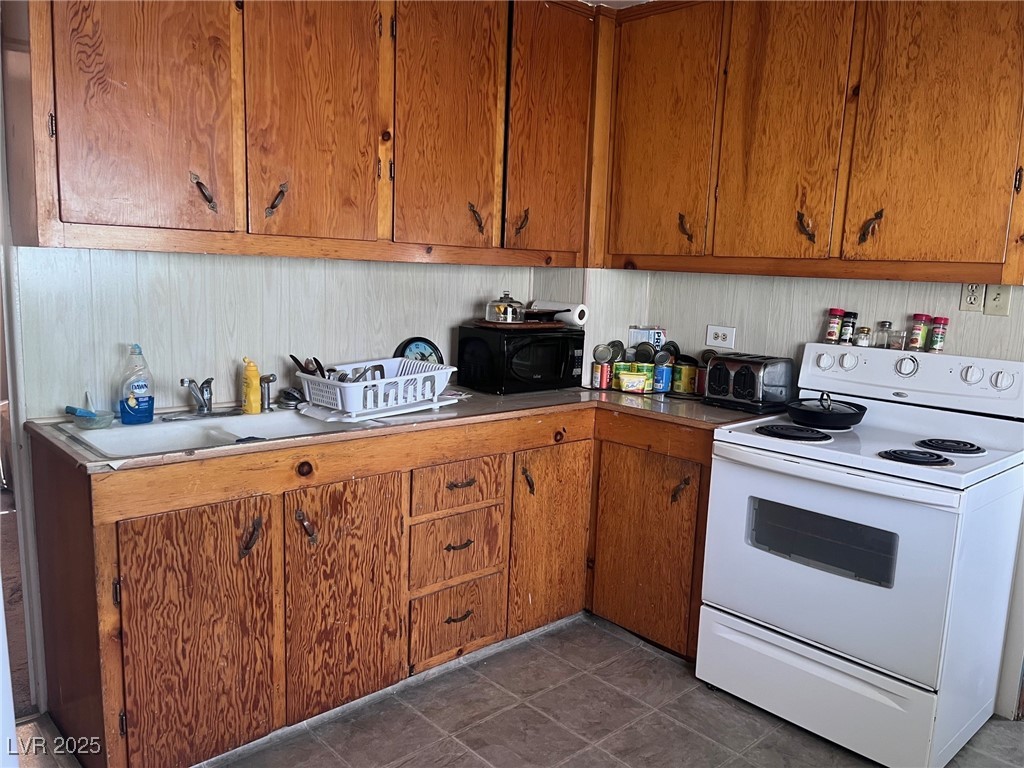 1121 Lyons Ave Ave, Ely, Nevada image 9