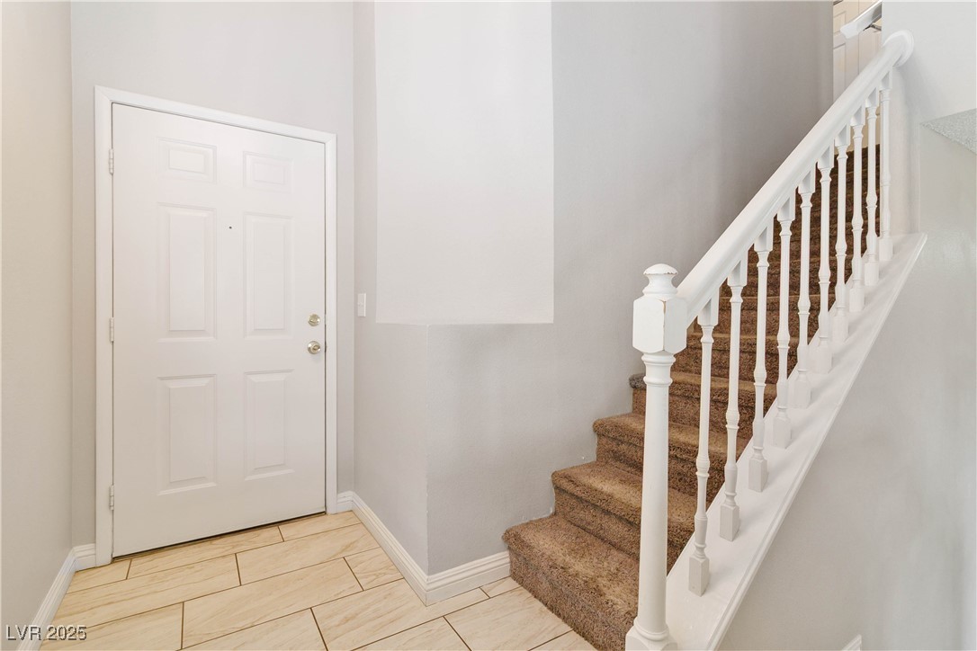 8653 Freeport Lane