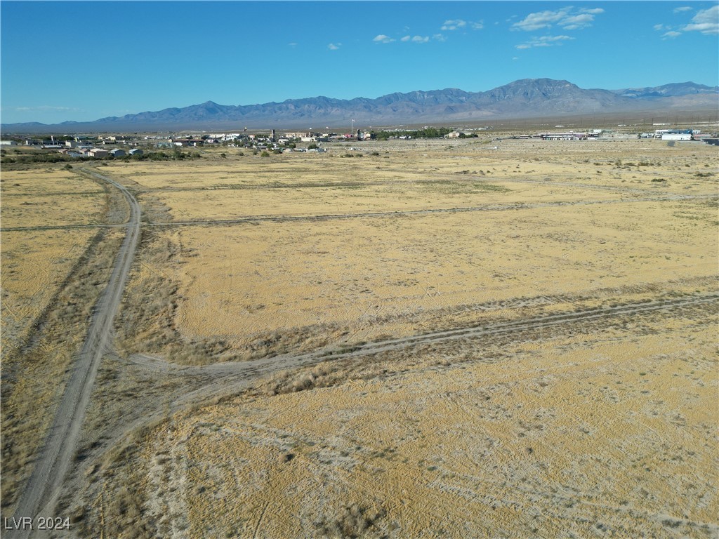 1581 E Eaglewing Street, Pahrump, Nevada image 1