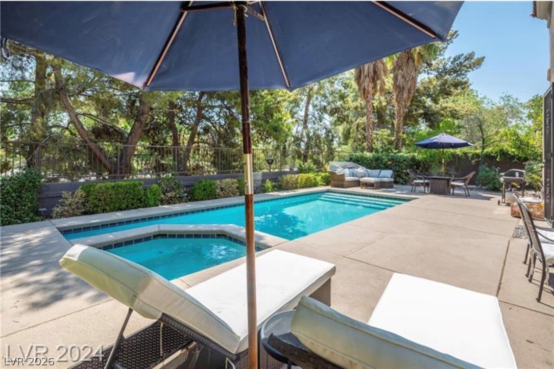 1400 Palantine Hill Drive