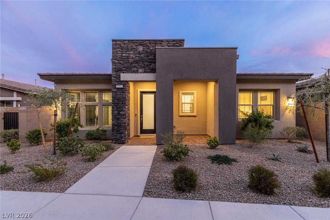 933 Belleforte Lane