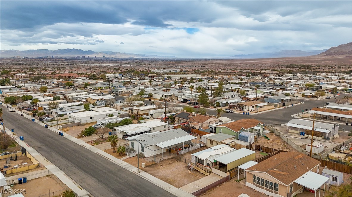 257 Shoshone Lane, Henderson, Nevada image 2