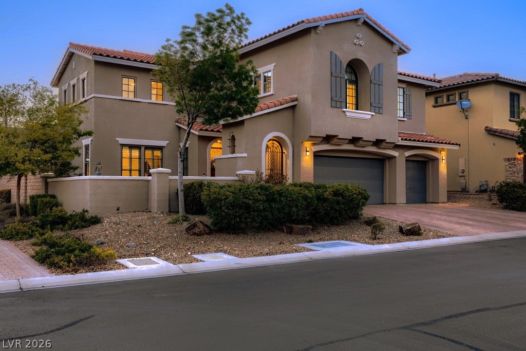 607 Highland Bluff Way