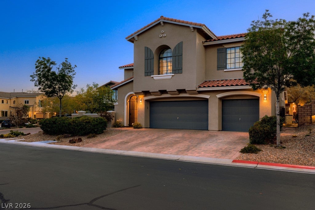 607 Highland Bluff Way