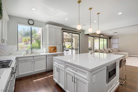 Tiny photo for 607 Highland Bluff Way, Las Vegas, NV 89138 (MLS # 2793012)