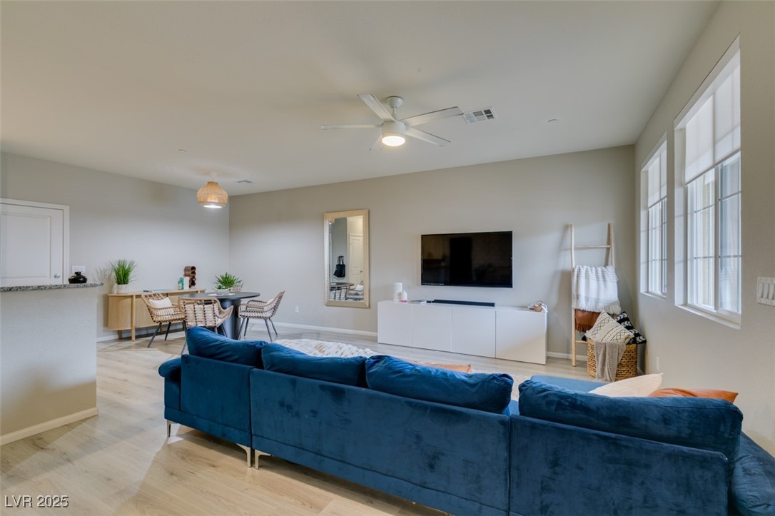 2878 Starling Summit Street, Henderson, Nevada image 5