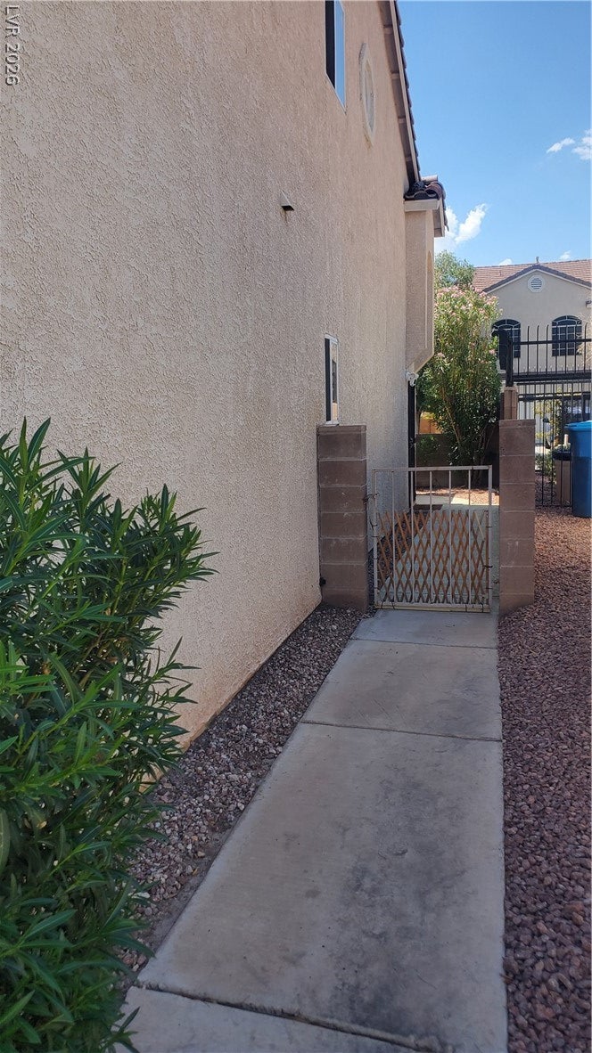 5319 Railroad Spikes Street