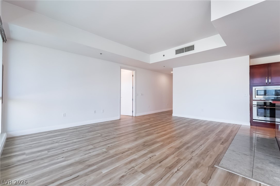 4575 Dean Martin Drive 2809