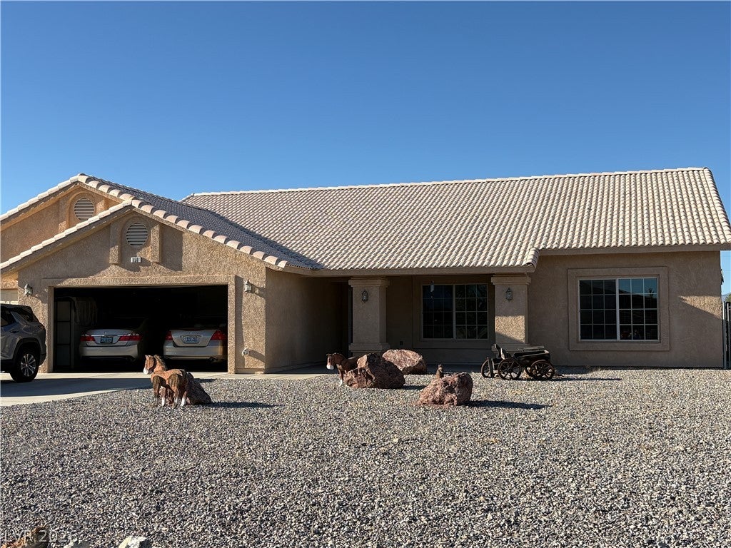850 W Calvada Boulevard