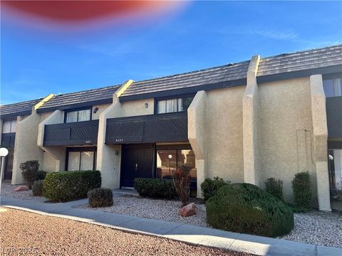 Townhouse For Sale - 4645 Michillinda Lane<br/> Clark County, Las Vegas, NV 89121