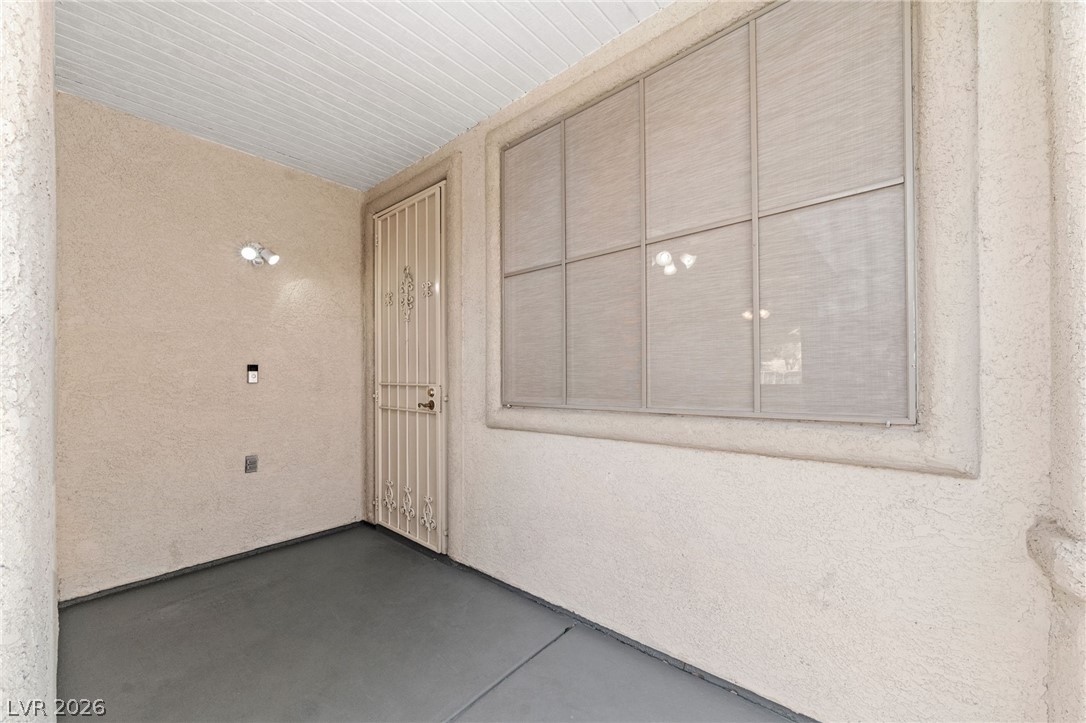 5049 Shadow Valley Street
