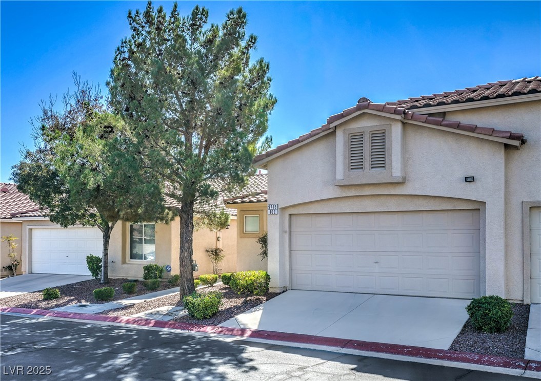Properties 2 9713 Templemore Avenue 102