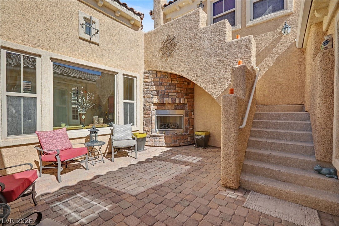 7567 Pearl Crescent Drive