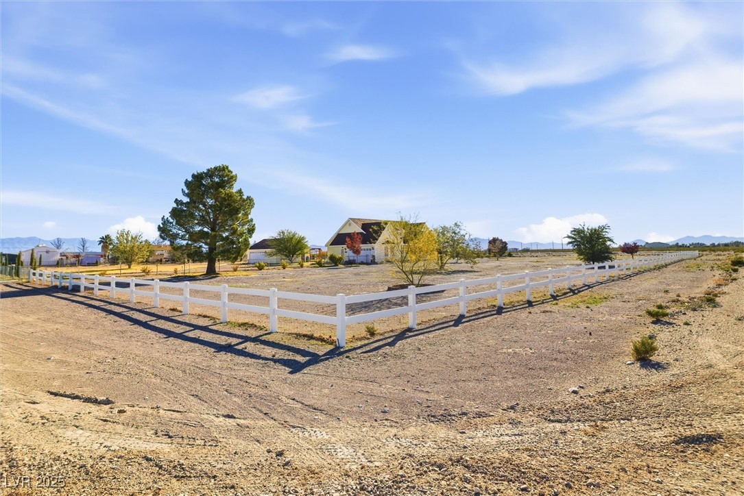 3599 E Poplar Avenue