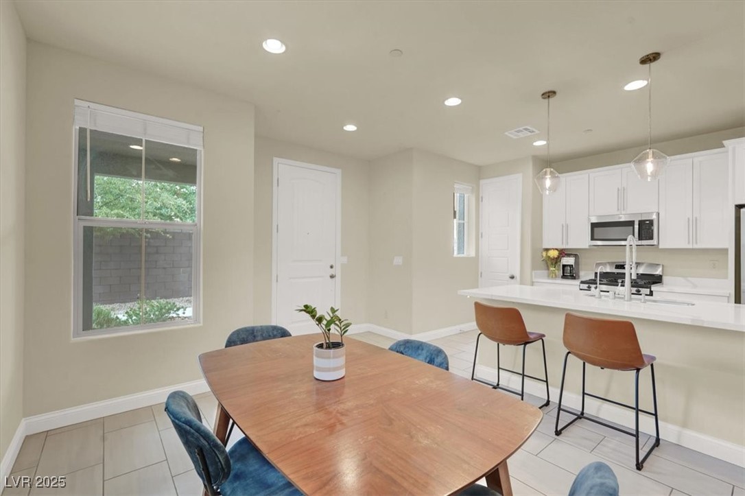 Properties 4 549 Tokopah Falls Street