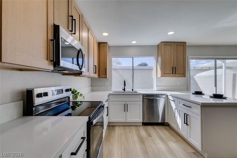 Photo of 225 Greenbriar Townhouse Way, Las Vegas, NV 89121 (MLS # 2760604)