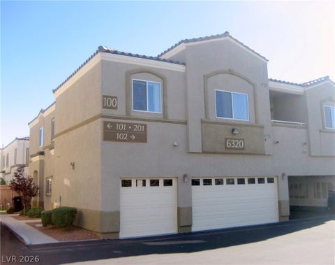 Townhouse For Rent - 6320 Desert Leaf Street #201<br/> Clark County, North Las Vegas, NV 89081