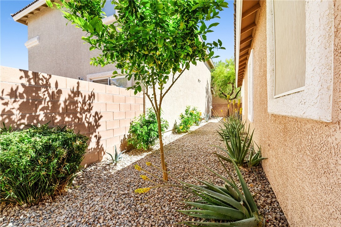 1440 Summer Glow Avenue, Henderson, Nevada image 13